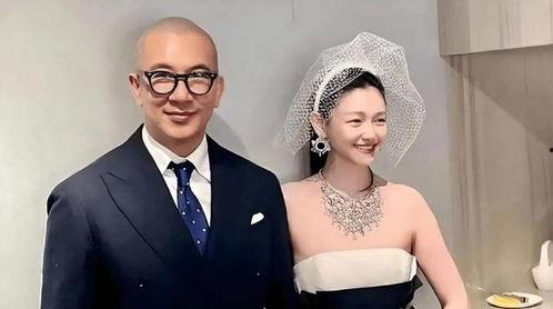 国产区情侣,浪漫瞬间，温馨时光